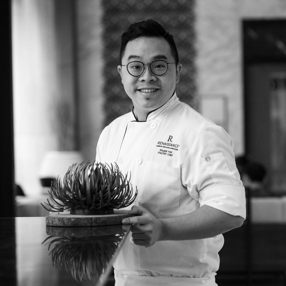 CHOCOLATE SHOWPIECE WITH ROGER FOK AND VALRHONA